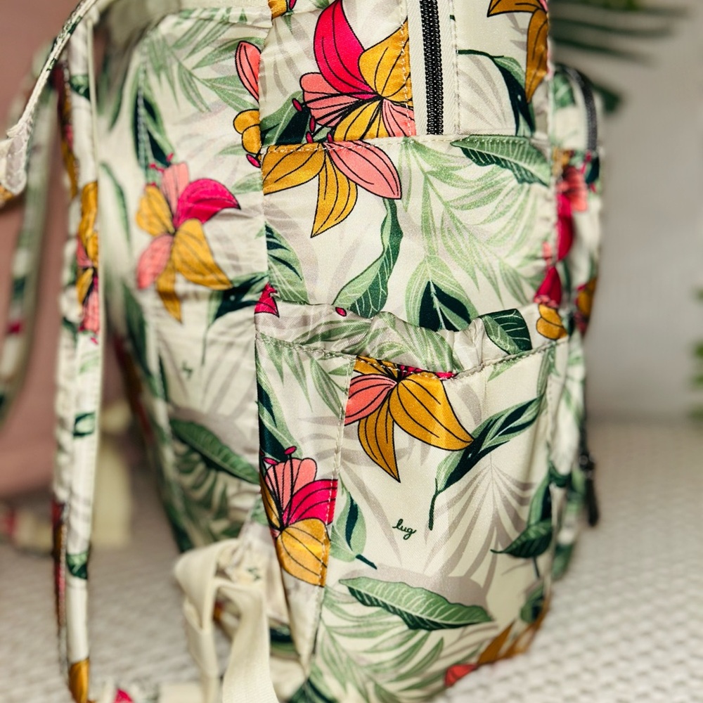 🌺RARE 🌺 LUG Jumper Backpack in Lily Sand - BEAUTIFUL NWT - Picture 4 of 16